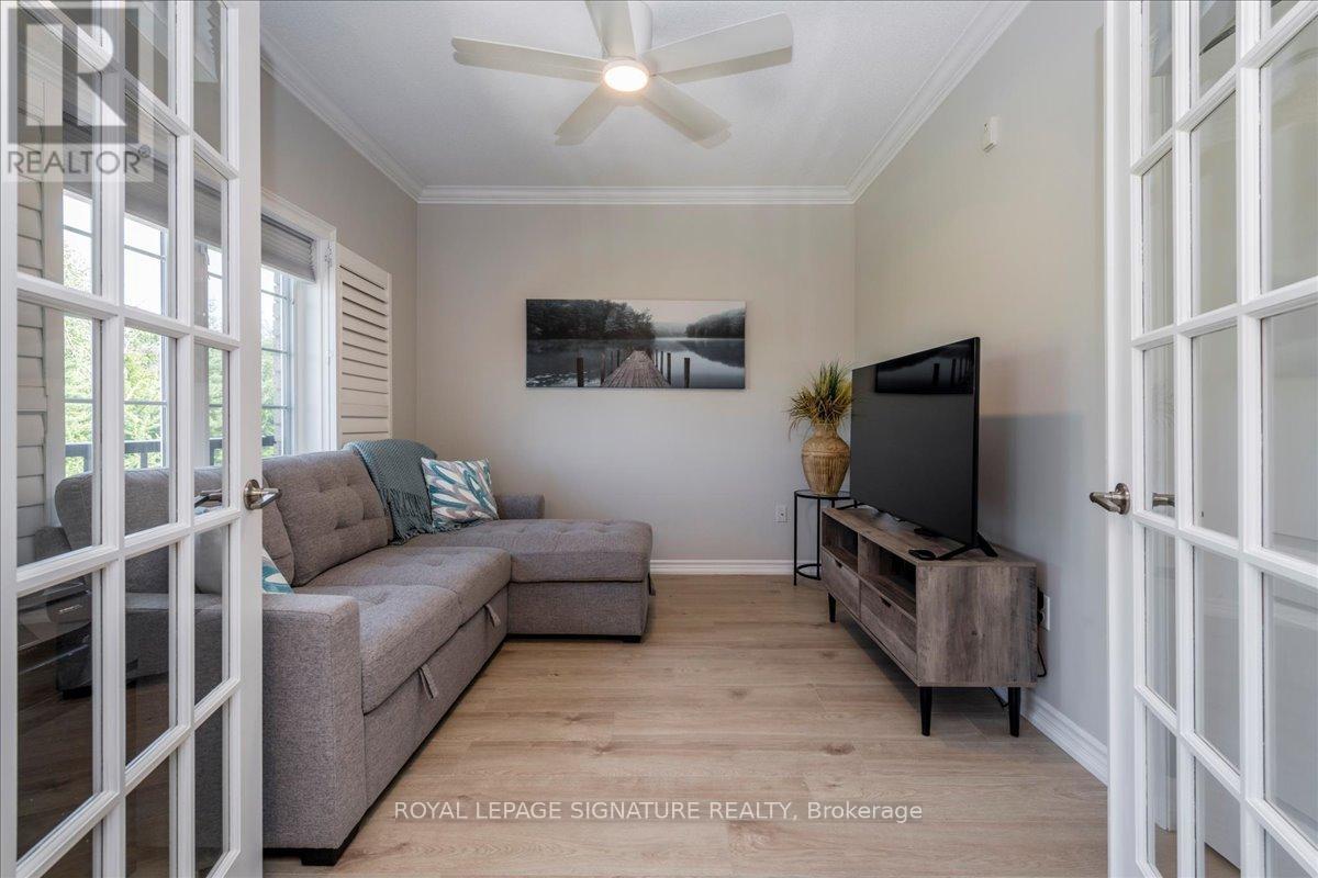 Photo 9 of 301 45 Ferndale Drive S, Barrie ON
