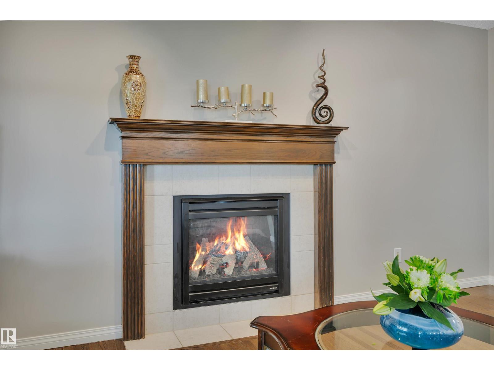 Photo 10 of 8739 178 Av Nw, Edmonton AB
