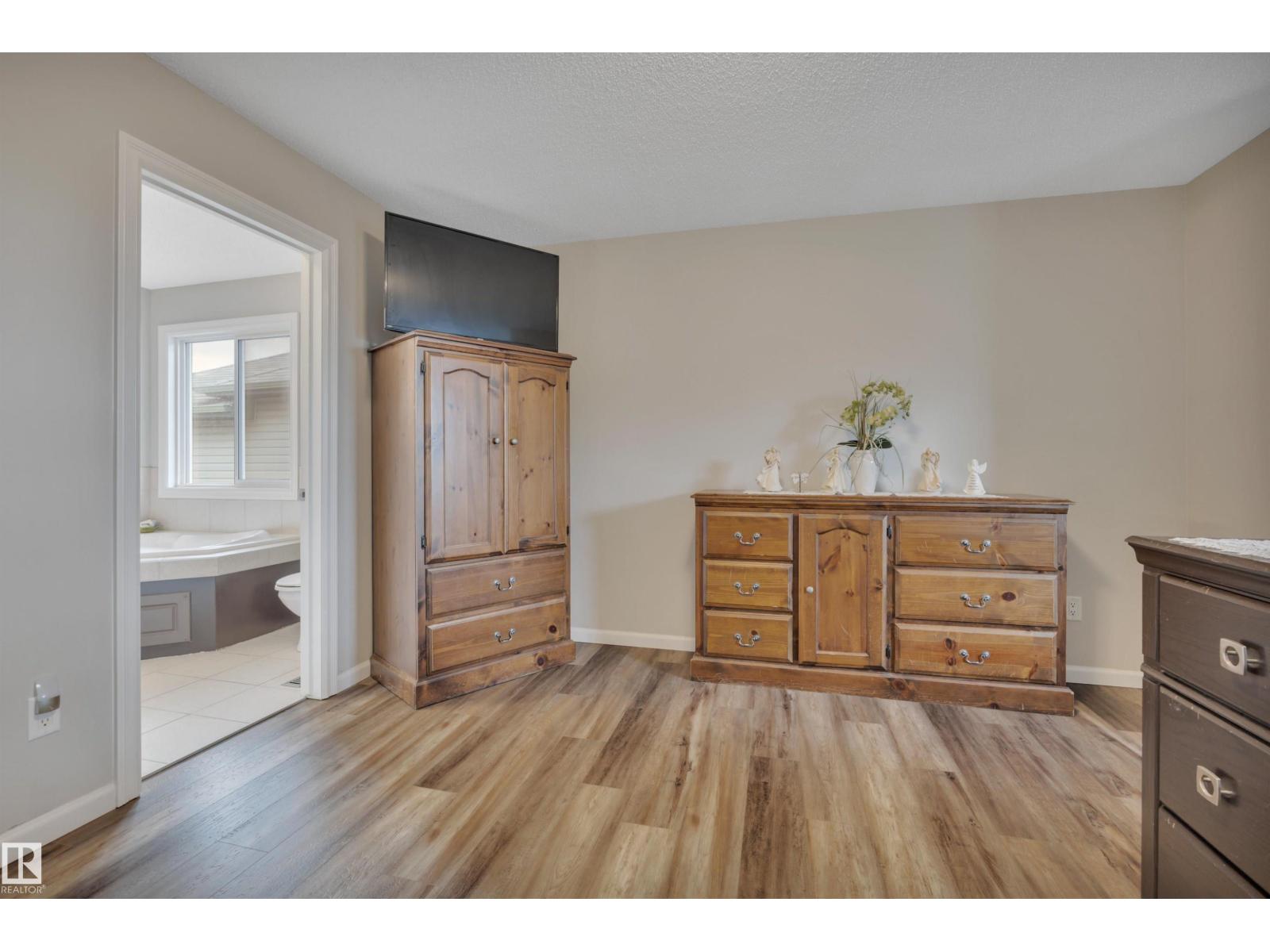 Photo 30 of 8739 178 Av Nw, Edmonton AB