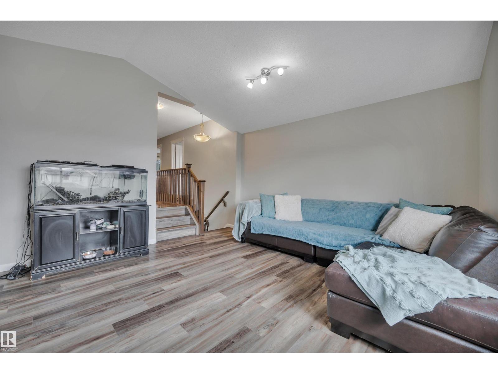 Photo 27 of 8739 178 Av Nw, Edmonton AB