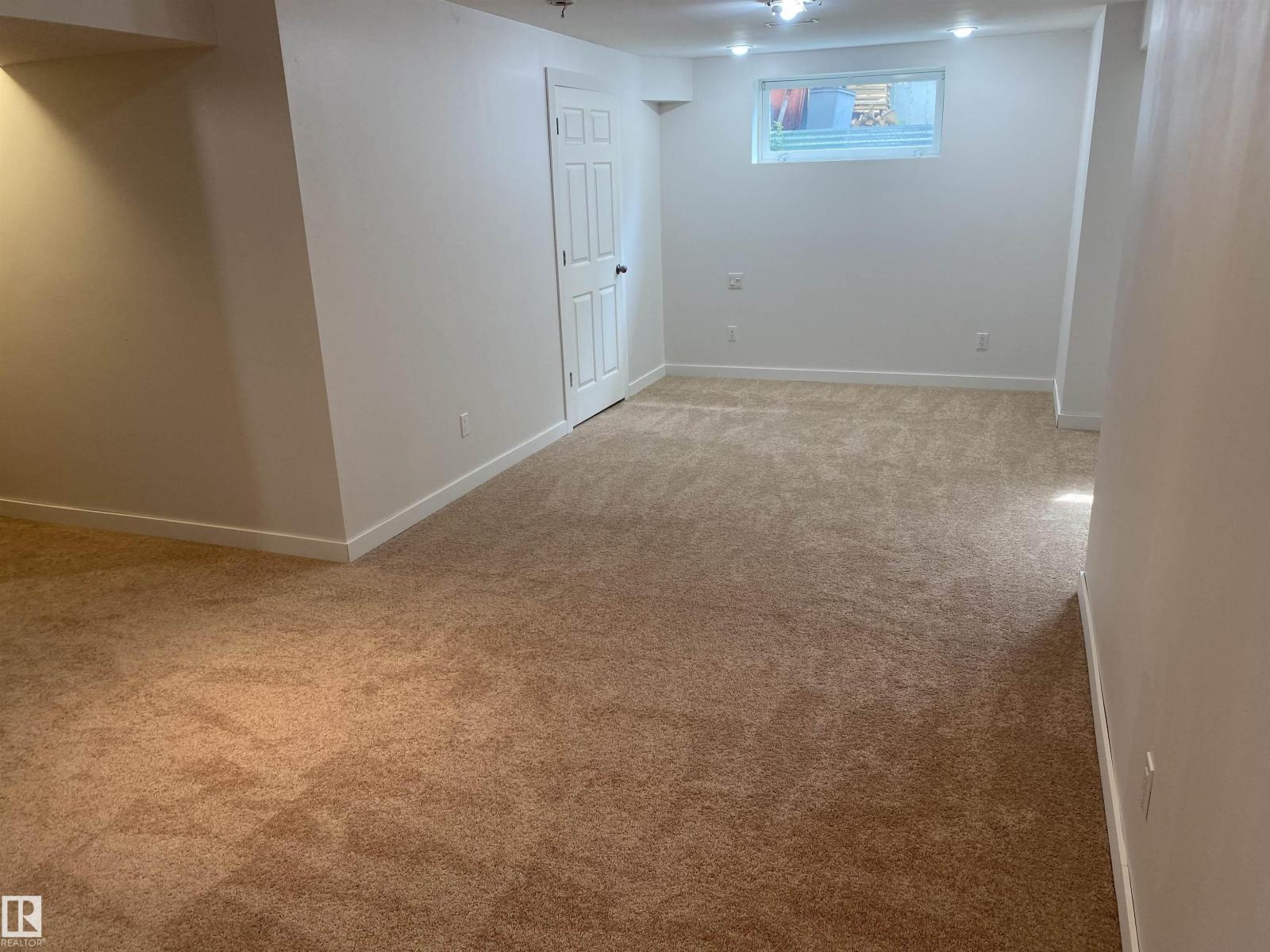 Photo 39 of 8739 178 Av Nw, Edmonton AB