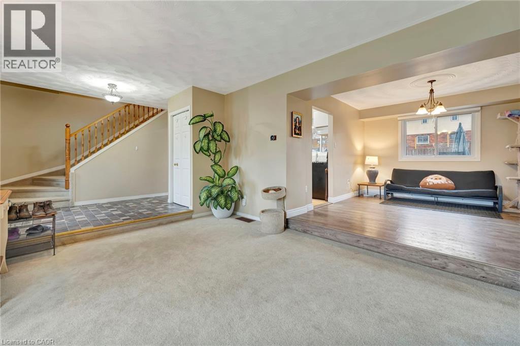 Photo 11 of 259 Haddington Street, Caledonia ON
