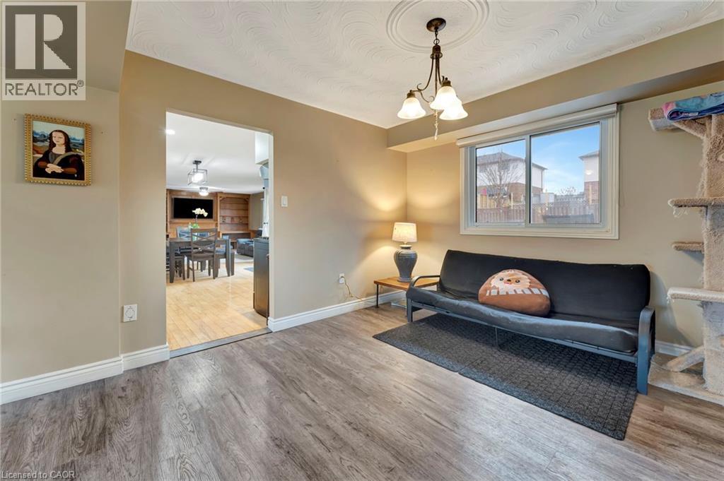 Photo 10 of 259 Haddington Street, Caledonia ON
