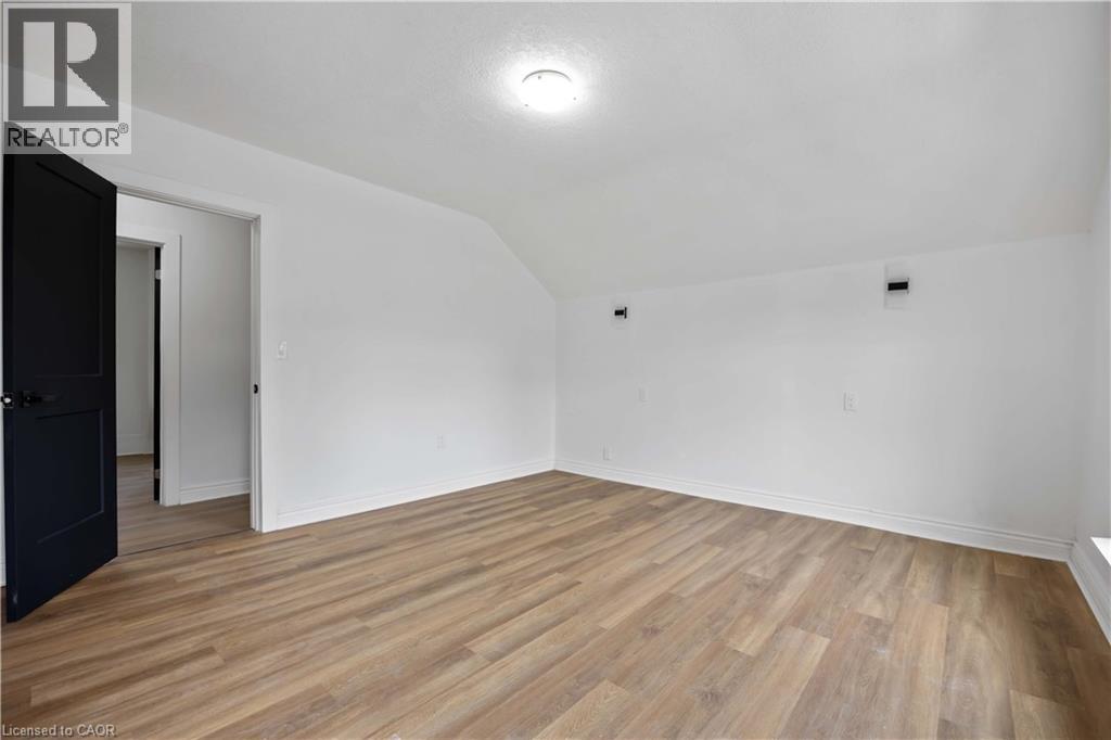 Photo 21 of 173 Brock Street S, Sarnia ON