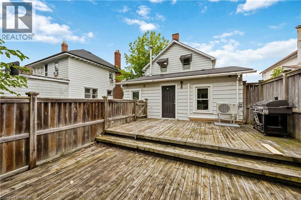 Photo 34 of 173 Brock Street S, Sarnia ON