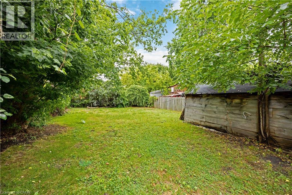 Photo 35 of 173 Brock Street S, Sarnia ON