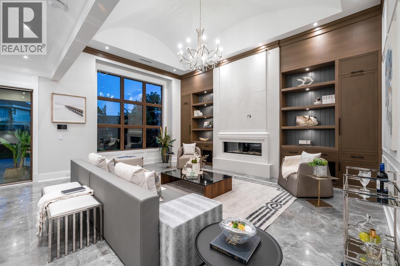 7680 GLACIER Crescent, Richmond