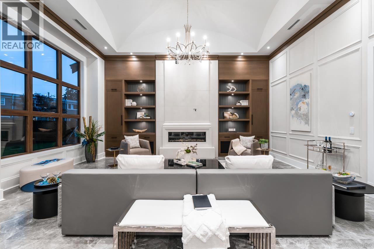 7680 GLACIER Crescent, Richmond