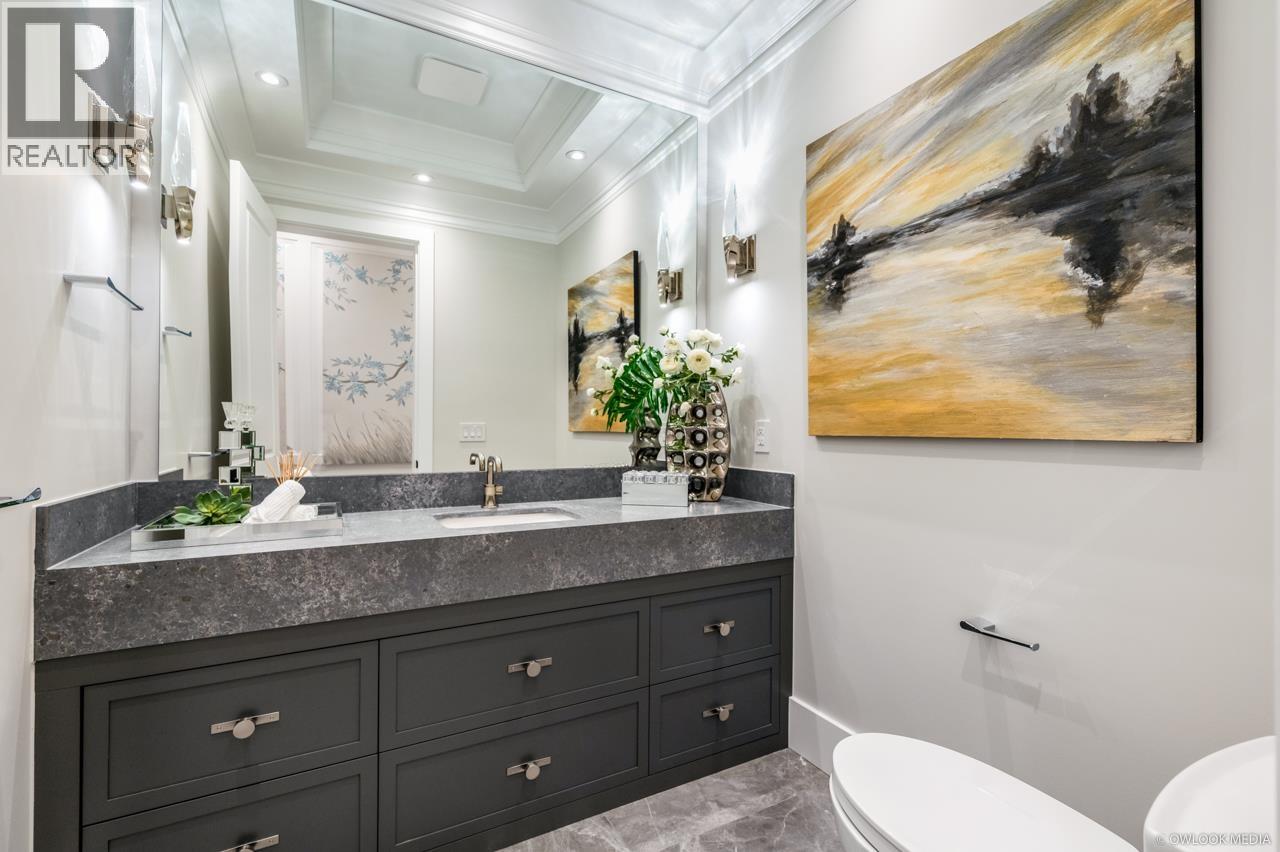 7680 GLACIER Crescent, Richmond