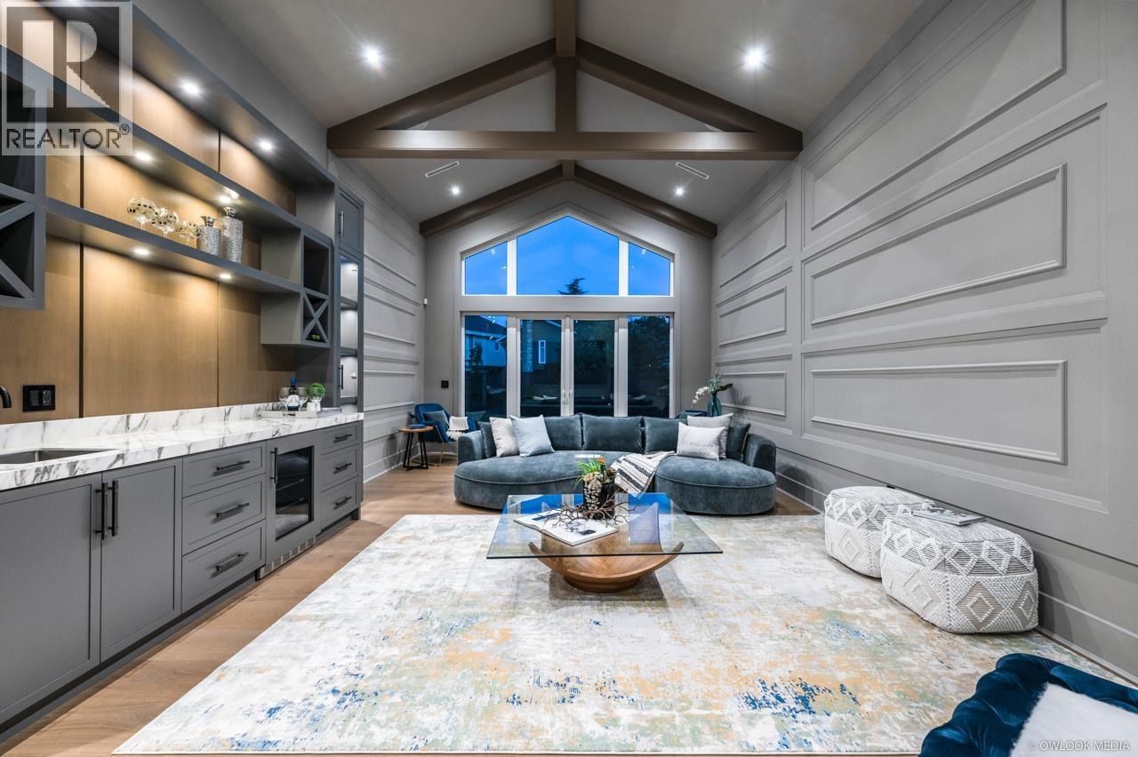 7680 GLACIER Crescent, Richmond