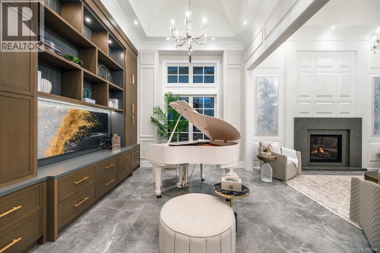 7680 GLACIER Crescent, Richmond