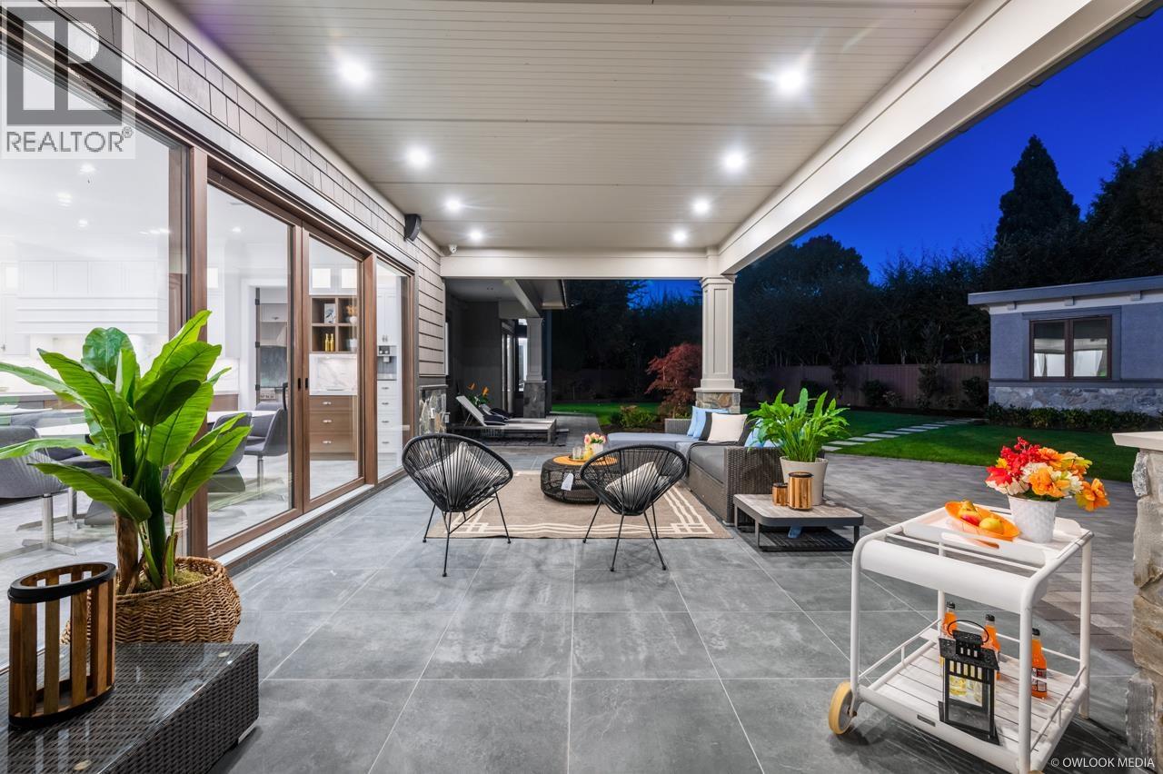 7680 GLACIER Crescent, Richmond