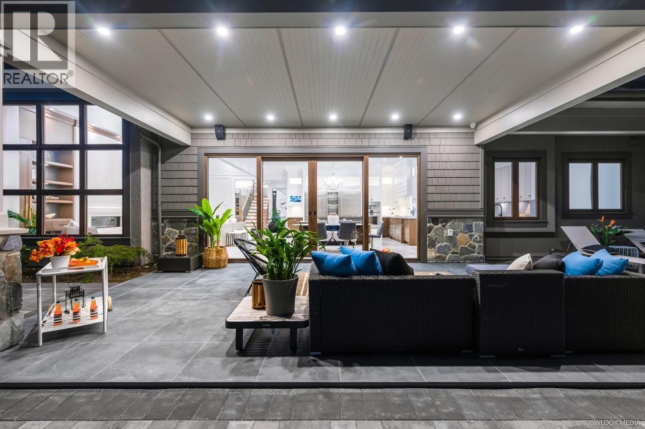 7680 GLACIER Crescent, Richmond