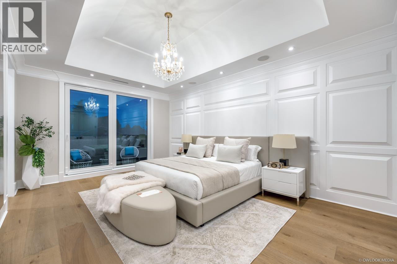 7680 GLACIER Crescent, Richmond