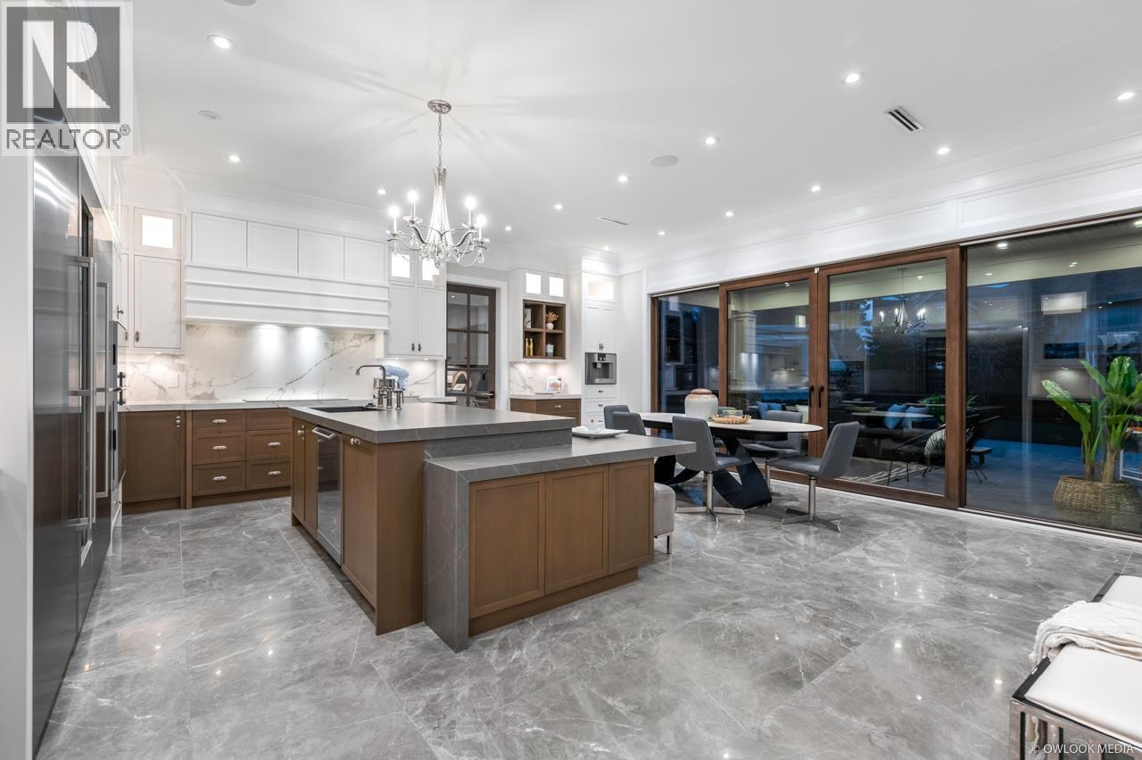 7680 GLACIER Crescent, Richmond