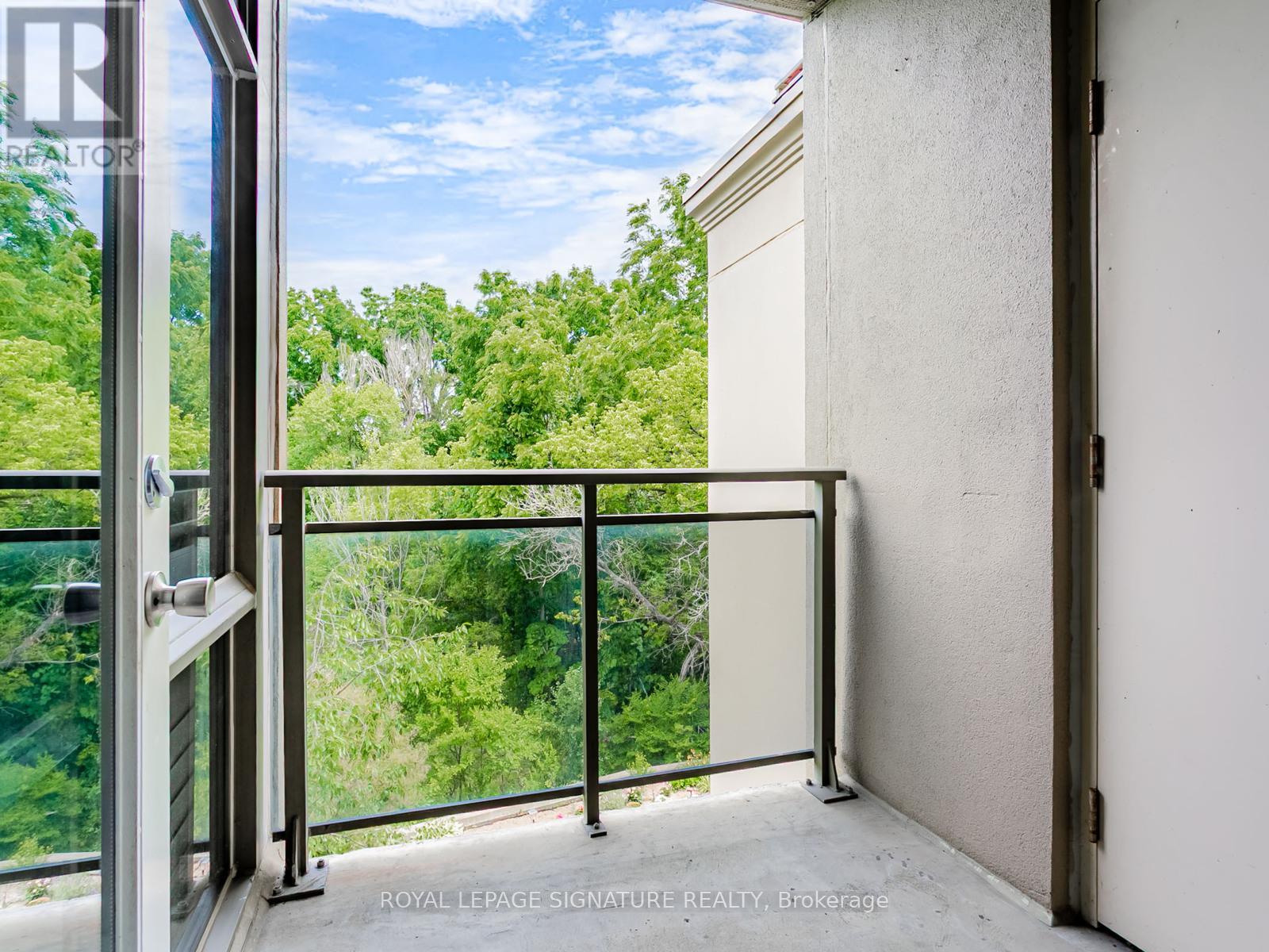 Photo 17 of 326 8201 Islington Avenue, Vaughan ON