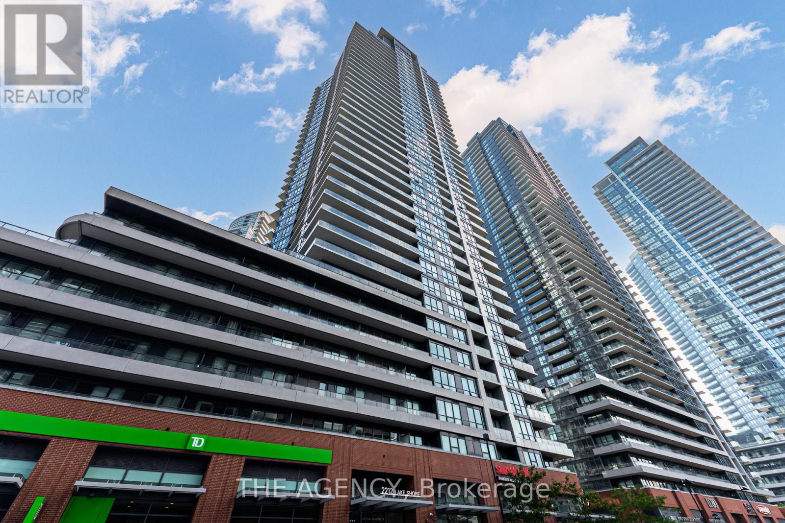 Photo 1 of 815 2212 Lake Shore Boulevard, Toronto ON