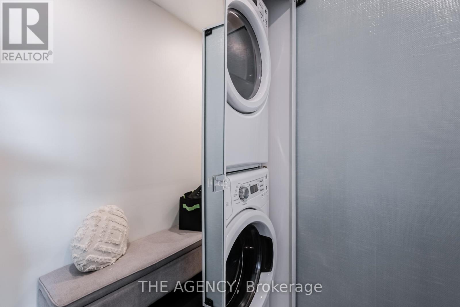 Photo 13 of 815 2212 Lake Shore Boulevard, Toronto ON