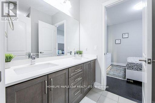 Photo 24 of 16 Dairymaid Road, Brampton ON