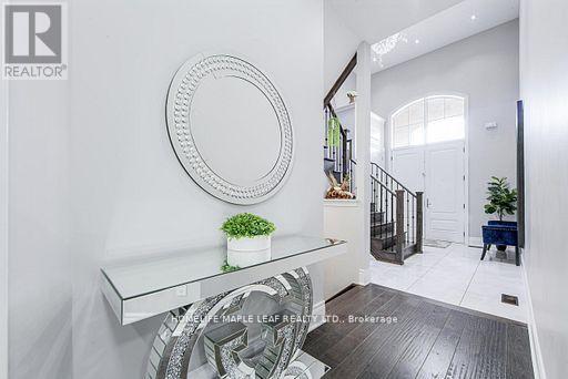 Photo 3 of 16 Dairymaid Road, Brampton ON