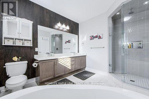 Photo 31 of 16 Dairymaid Road, Brampton ON