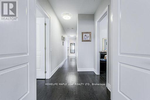Photo 33 of 16 Dairymaid Road, Brampton ON