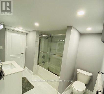 Photo 40 of 16 Dairymaid Road, Brampton ON
