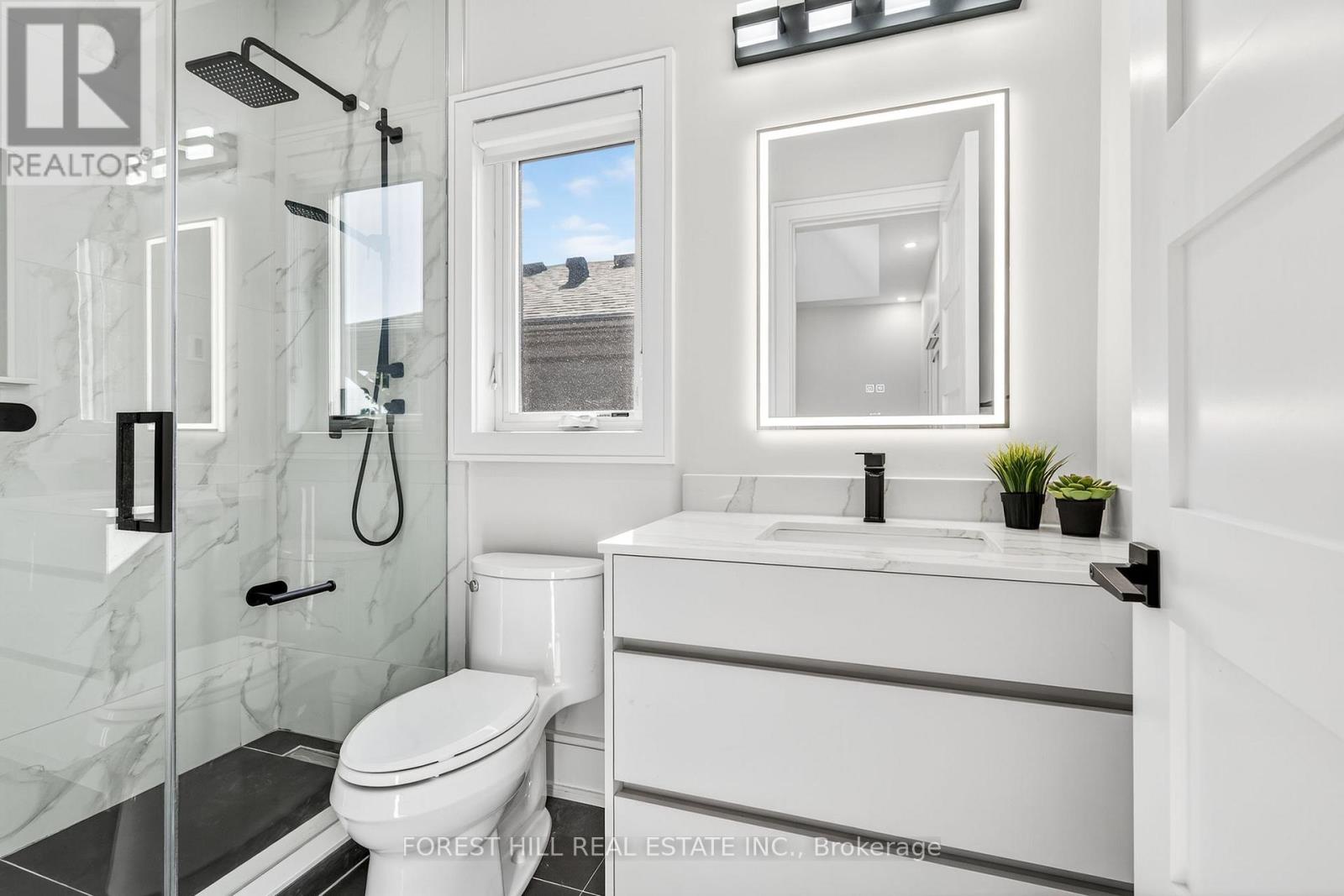 Photo 24 of 221 Morden Road, Oakville ON