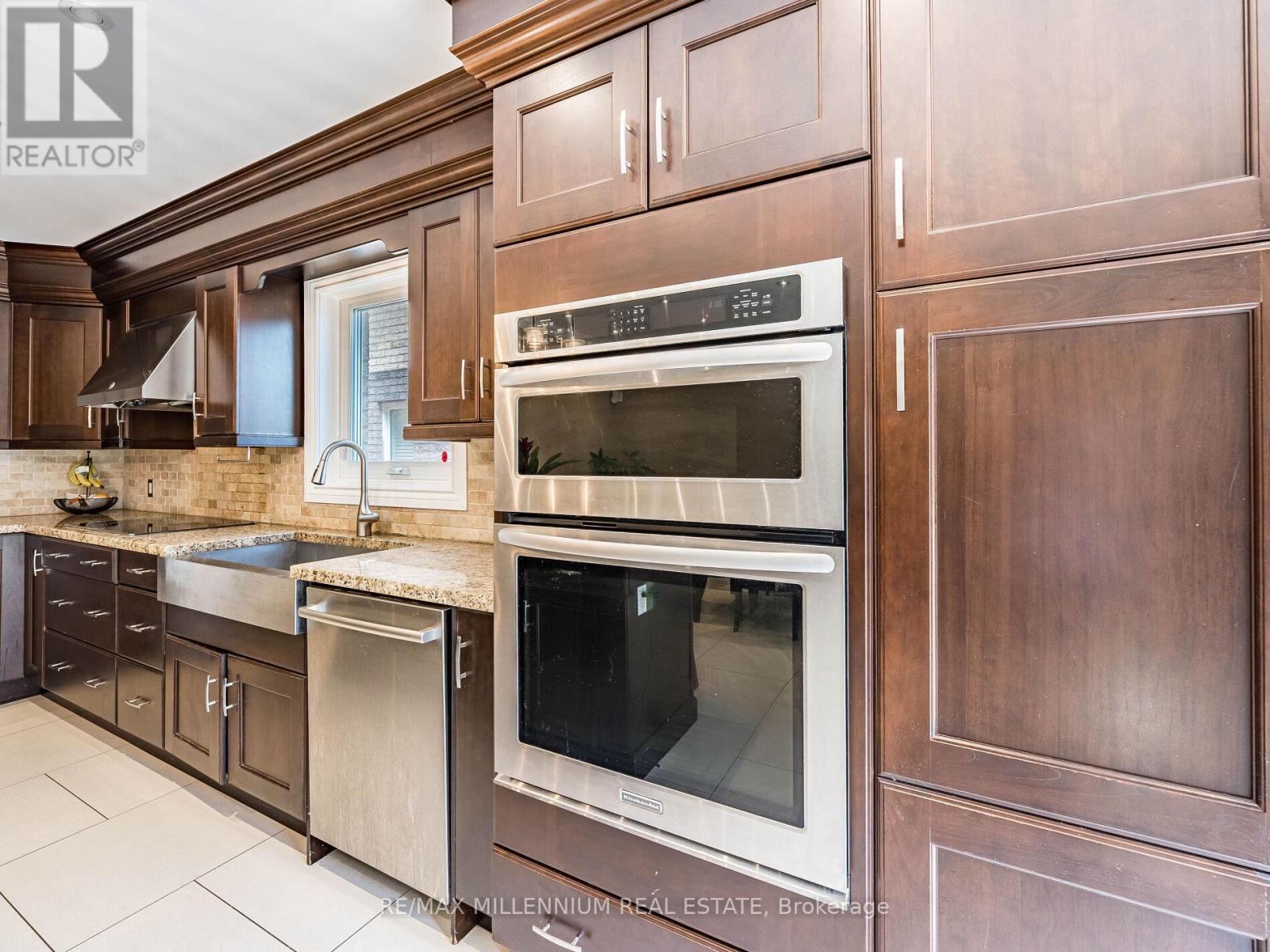 Photo 11 of 84 Grapevine Road, Caledon ON