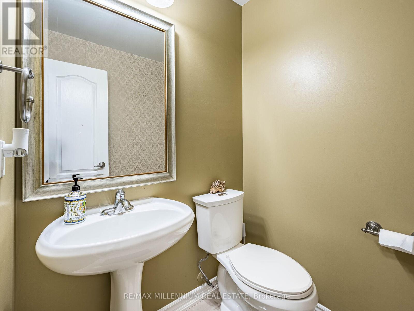 Photo 31 of 84 Grapevine Road, Caledon ON
