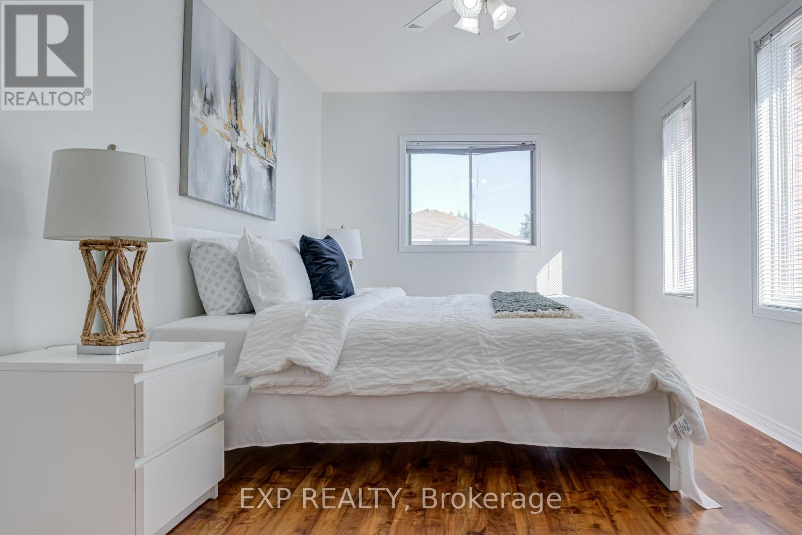 Photo 16 of 3283 Bobwhite Mews, Mississauga ON