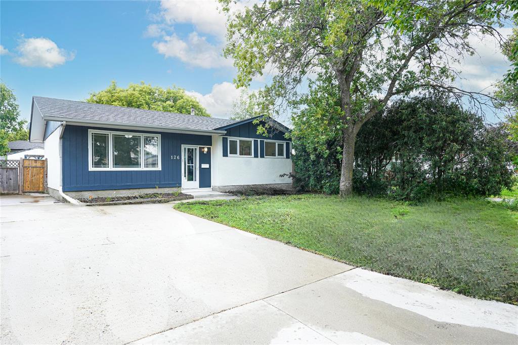 Photo 1 of 126 Ravenhill Road, Winnipeg MB