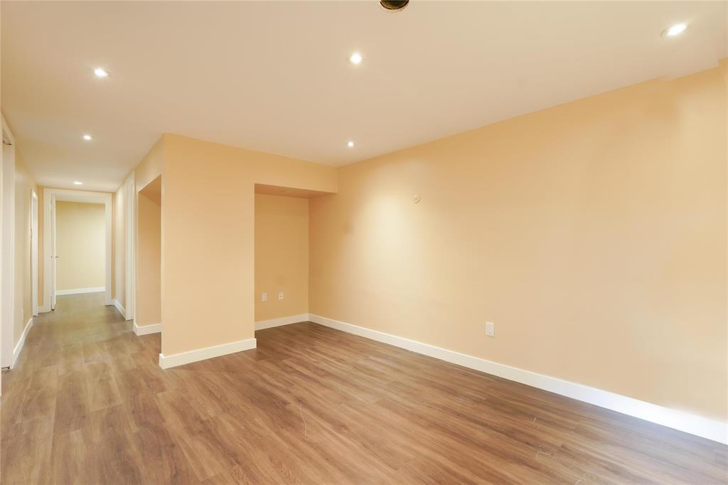 Photo 13 of 126 Ravenhill Road, Winnipeg MB