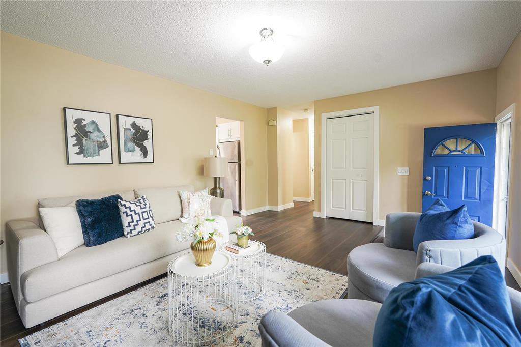 Photo 4 of 126 Ravenhill Road, Winnipeg MB