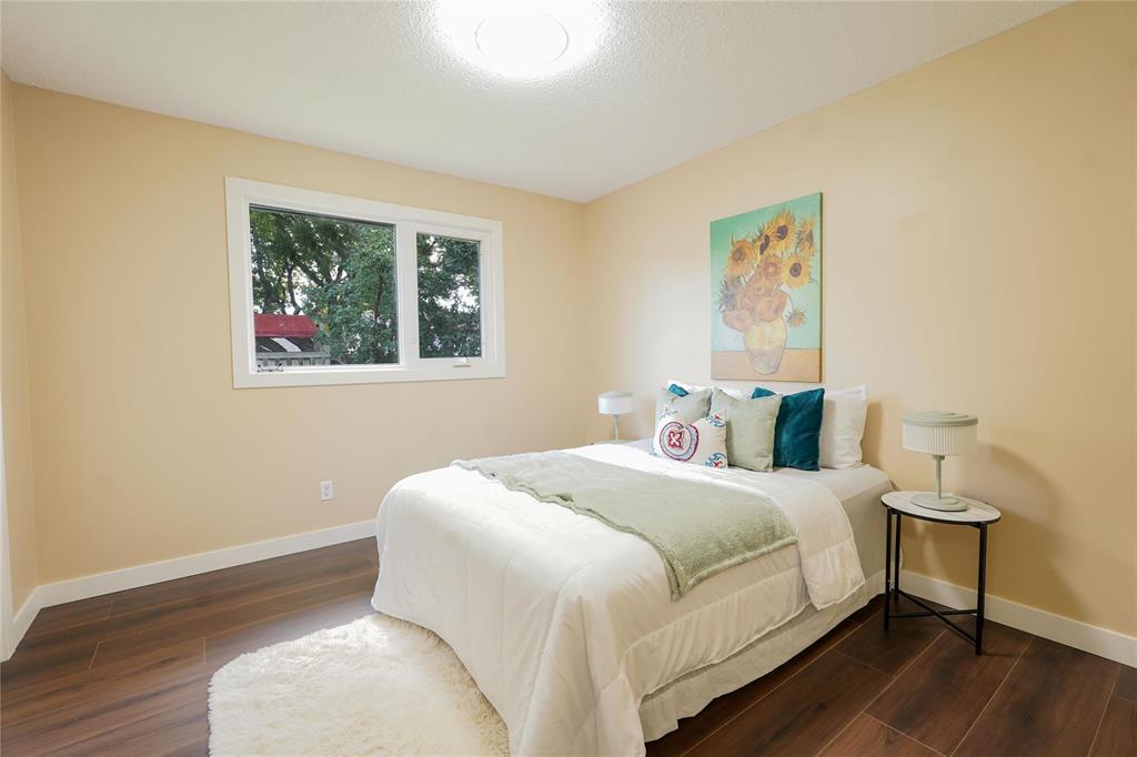 Photo 7 of 126 Ravenhill Road, Winnipeg MB