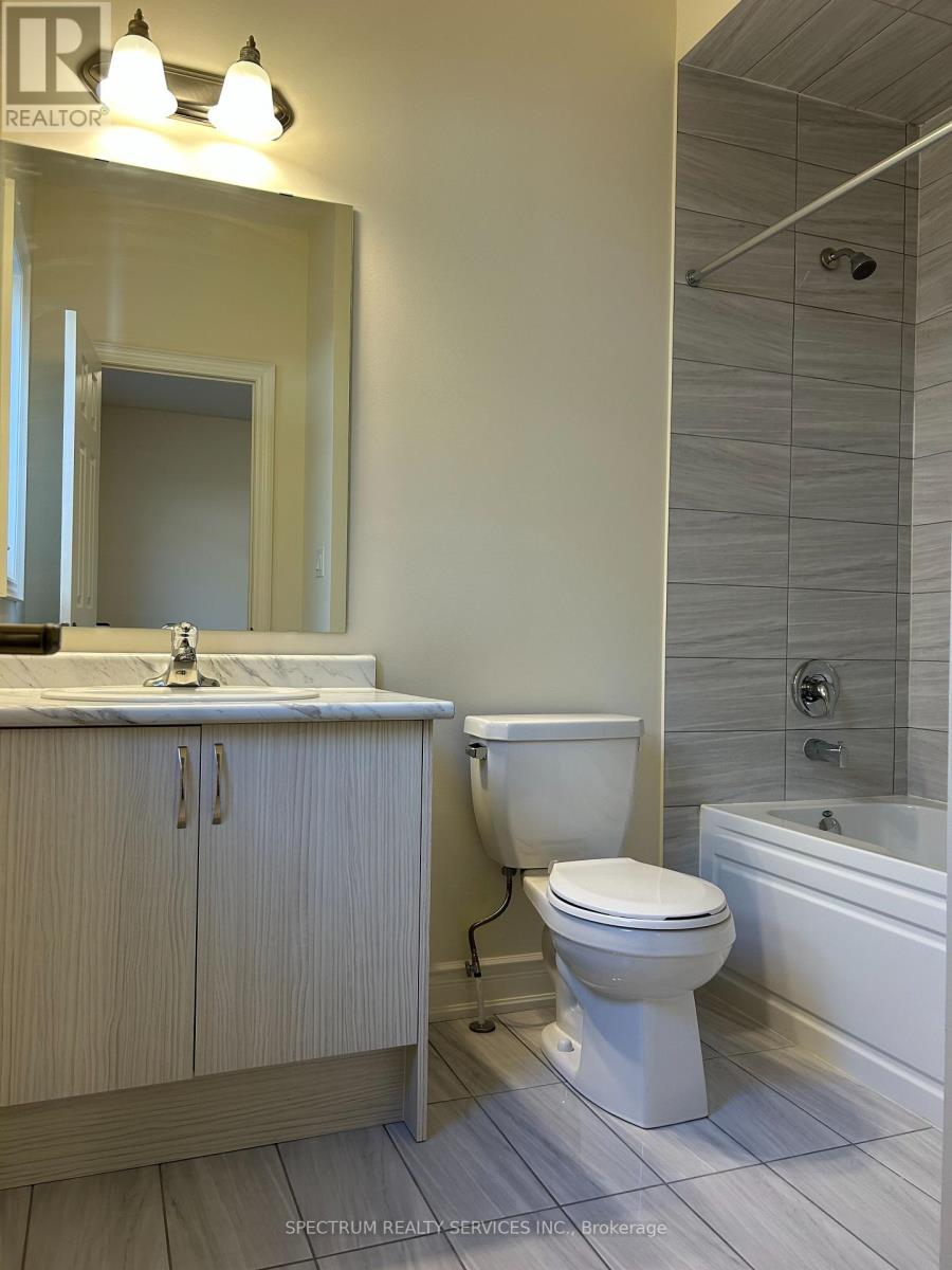 Photo 13 of 148 Bloomfield Crescent, Cambridge ON