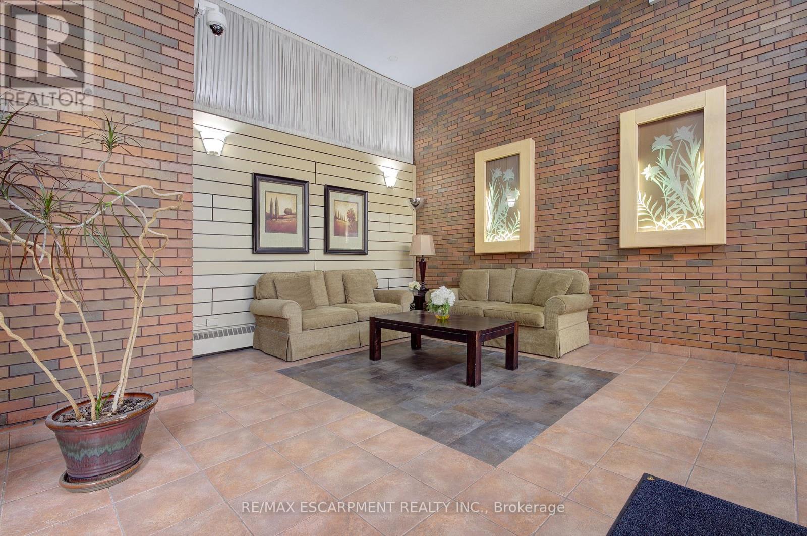Photo 7 of 1406 222 Jackson Street W, Hamilton ON