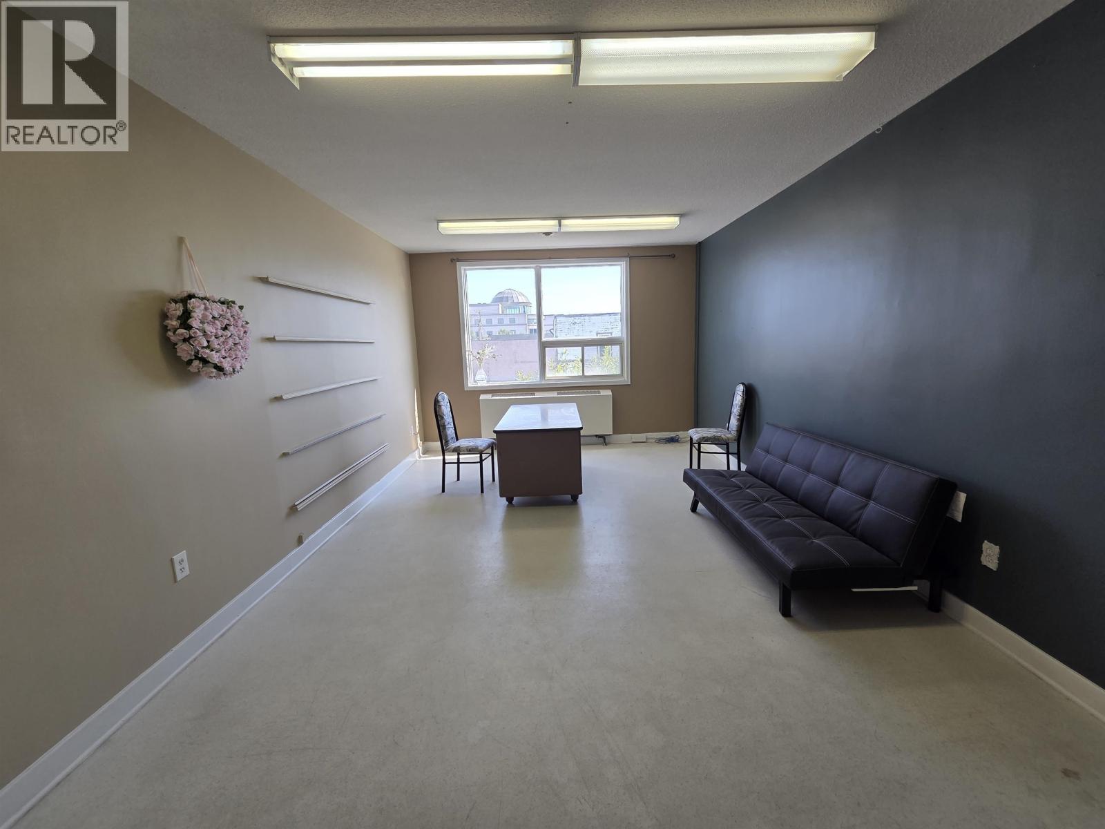 Photo 9 of Top Flr 1210 3rd Avenue, Prince George BC