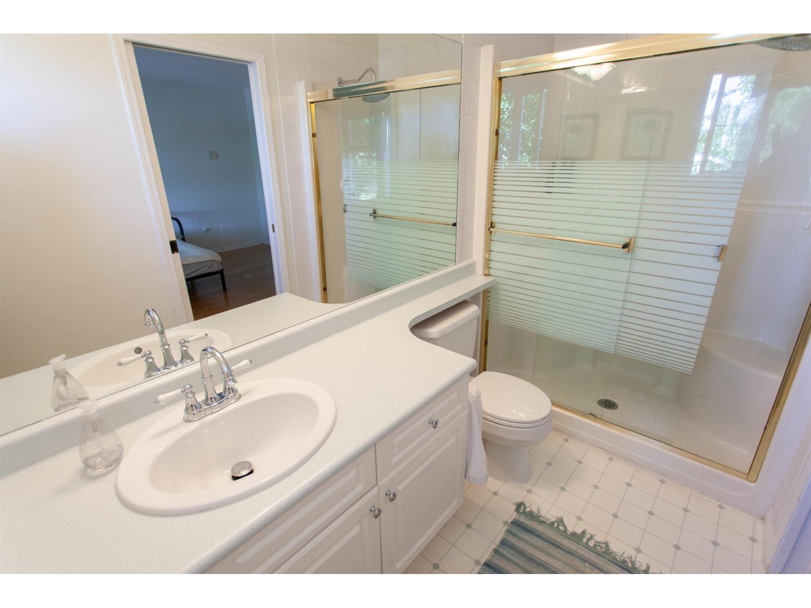 Photo 17 of 2 15432 16 A Avenue, Surrey BC