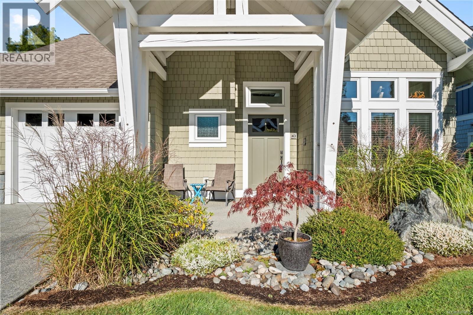 Photo 1 of 43 5251 Island Hwy, Qualicum Beach BC