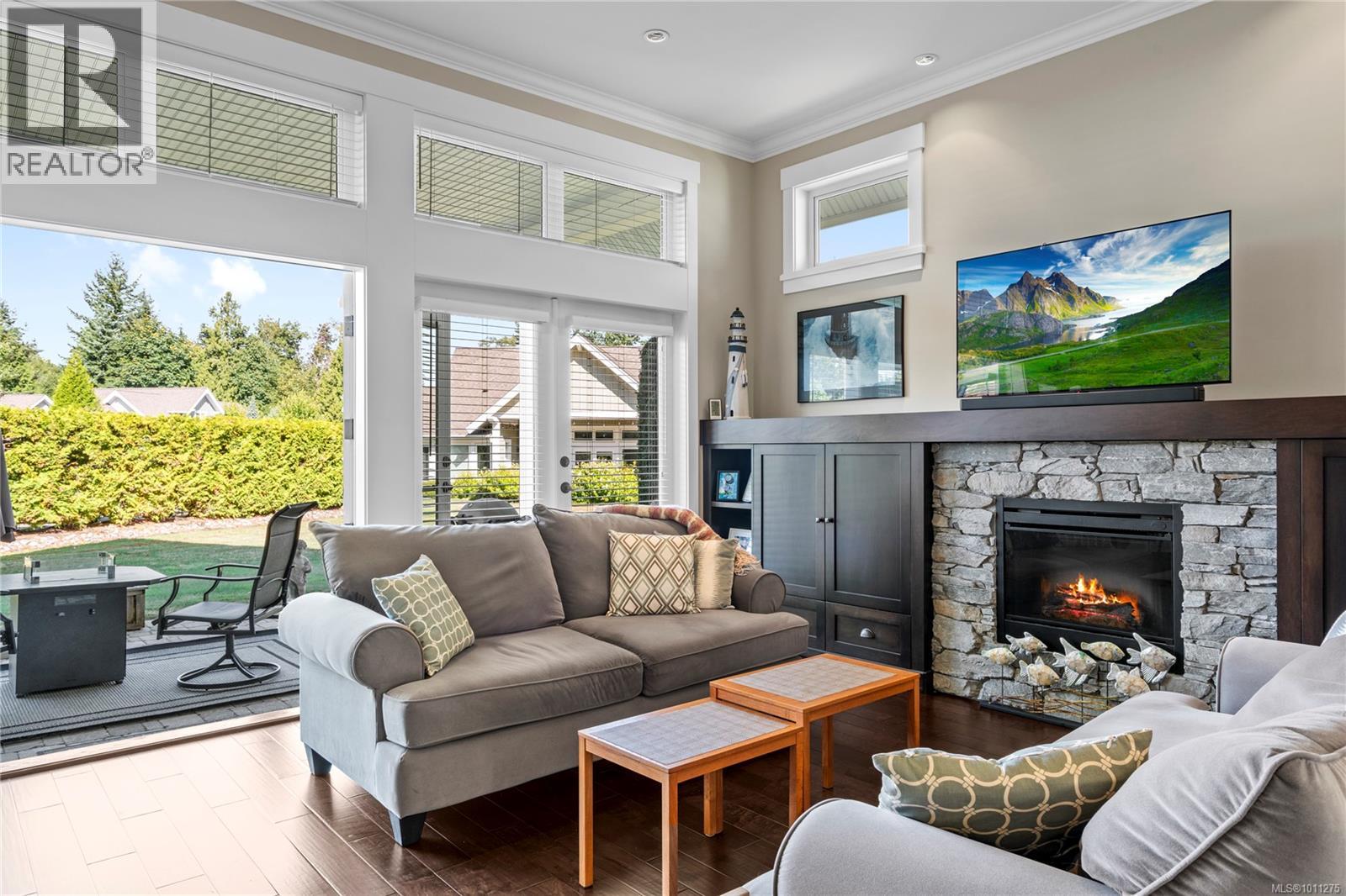 Photo 3 of 43 5251 Island Hwy, Qualicum Beach BC