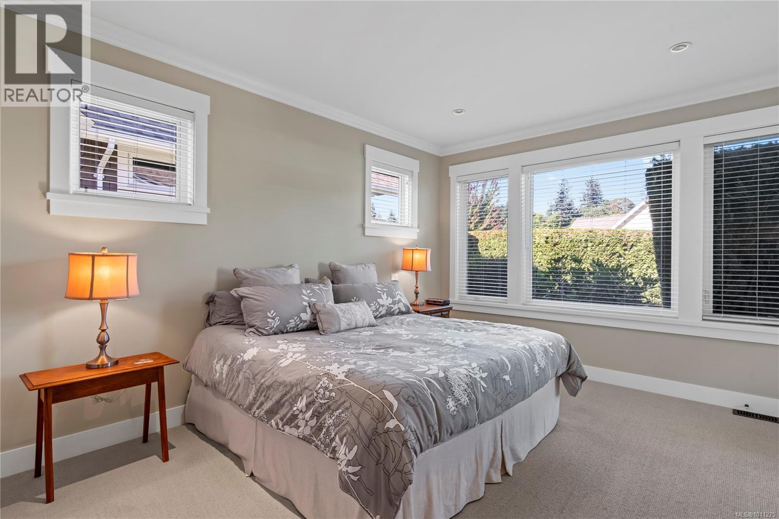 Photo 8 of 43 5251 Island Hwy, Qualicum Beach BC
