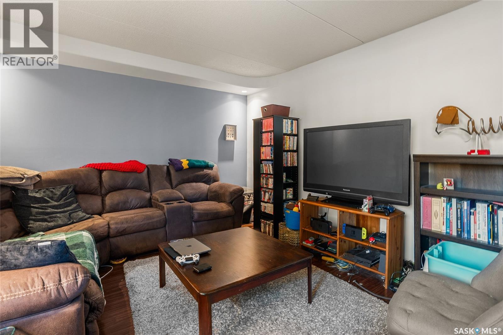 Photo 3 of 11 20 Assiniboine Drive, Saskatoon SK