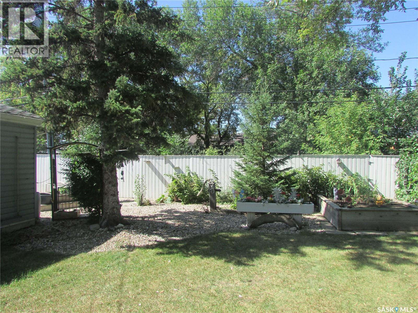 Photo 11 of 84 Coldwell Road, Regina SK