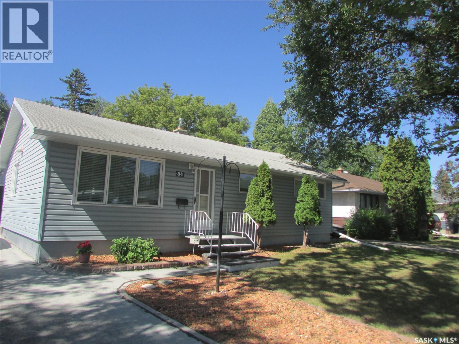 Photo 3 of 84 Coldwell Road, Regina SK