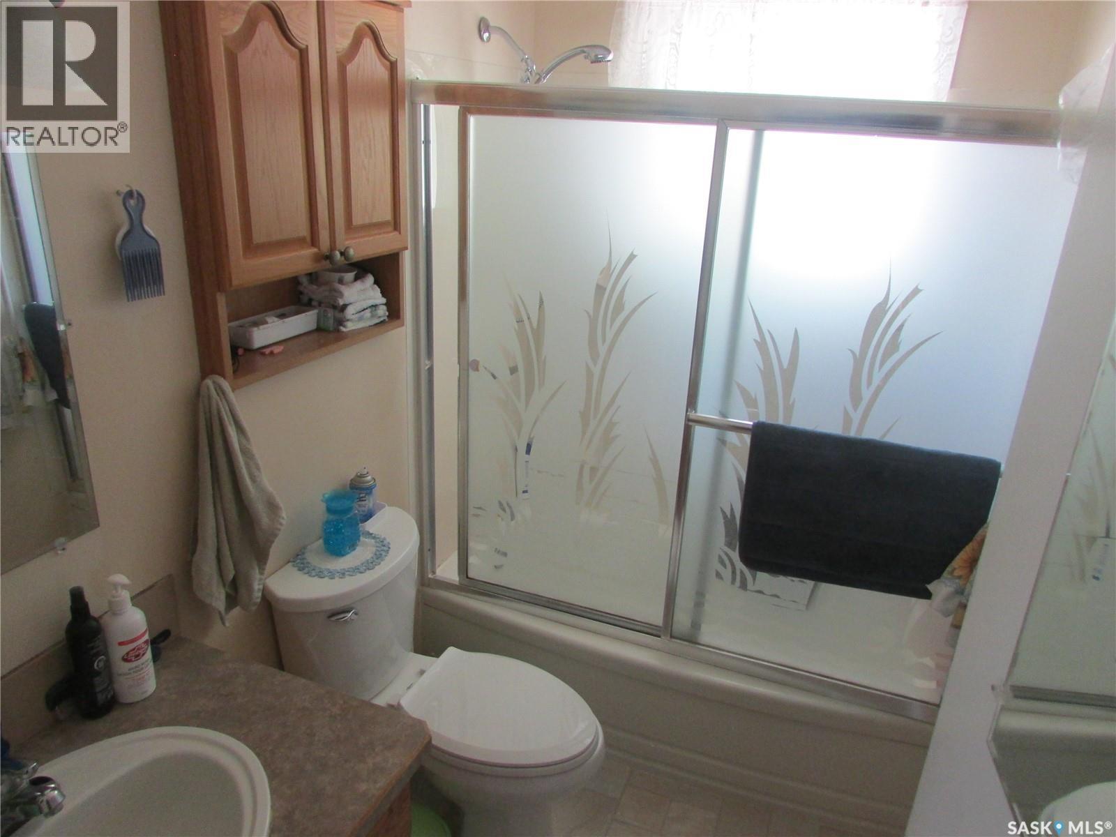 Photo 14 of 84 Coldwell Road, Regina SK