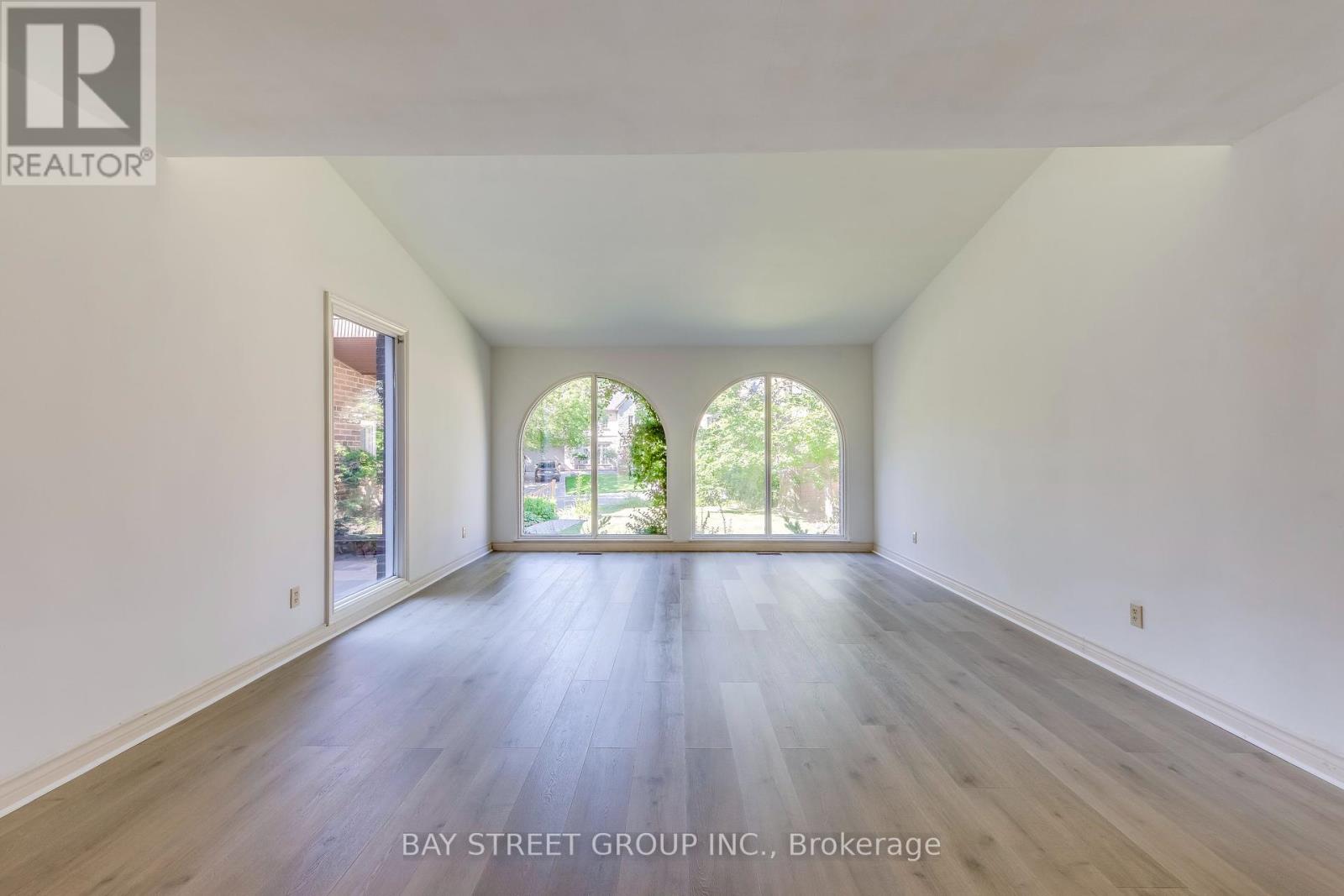 Photo 11 of 7 Mylesview Place, Toronto ON