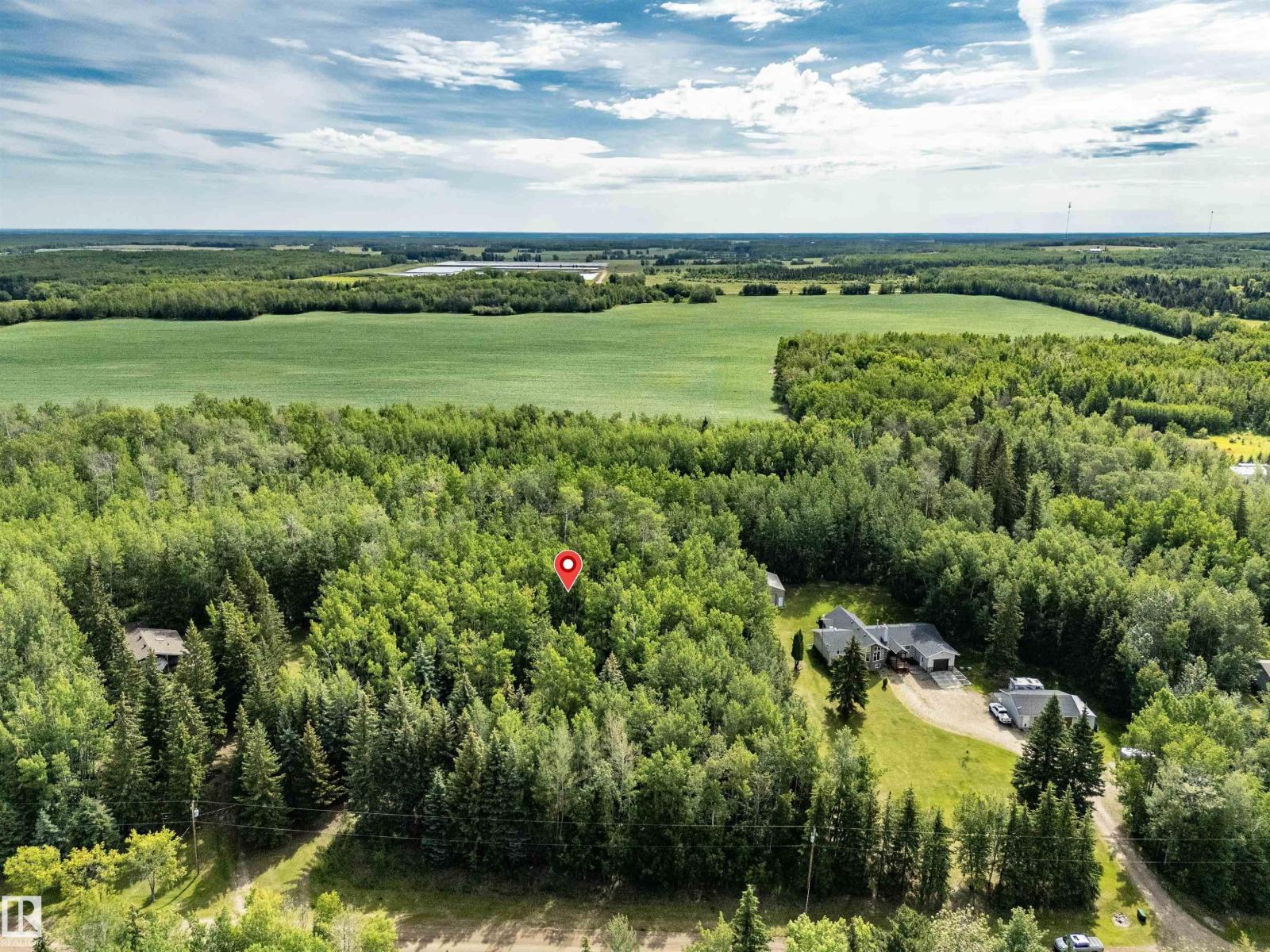 Photo 3 of 502 Highland Rd, Rural Wetaskiwin County AB
