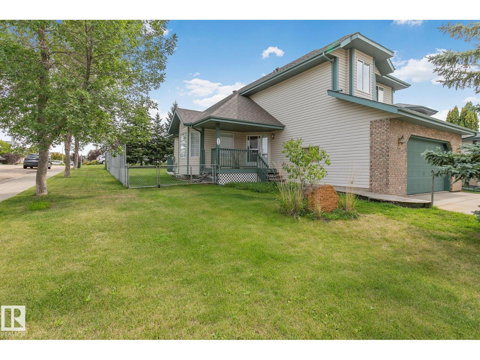 Photo 2 of 350 Lilac Ln, Sherwood Park AB