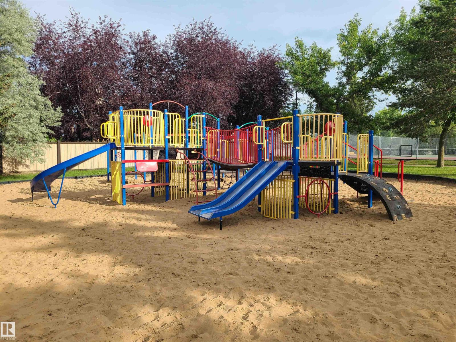 Photo 56 of 350 Lilac Ln, Sherwood Park AB